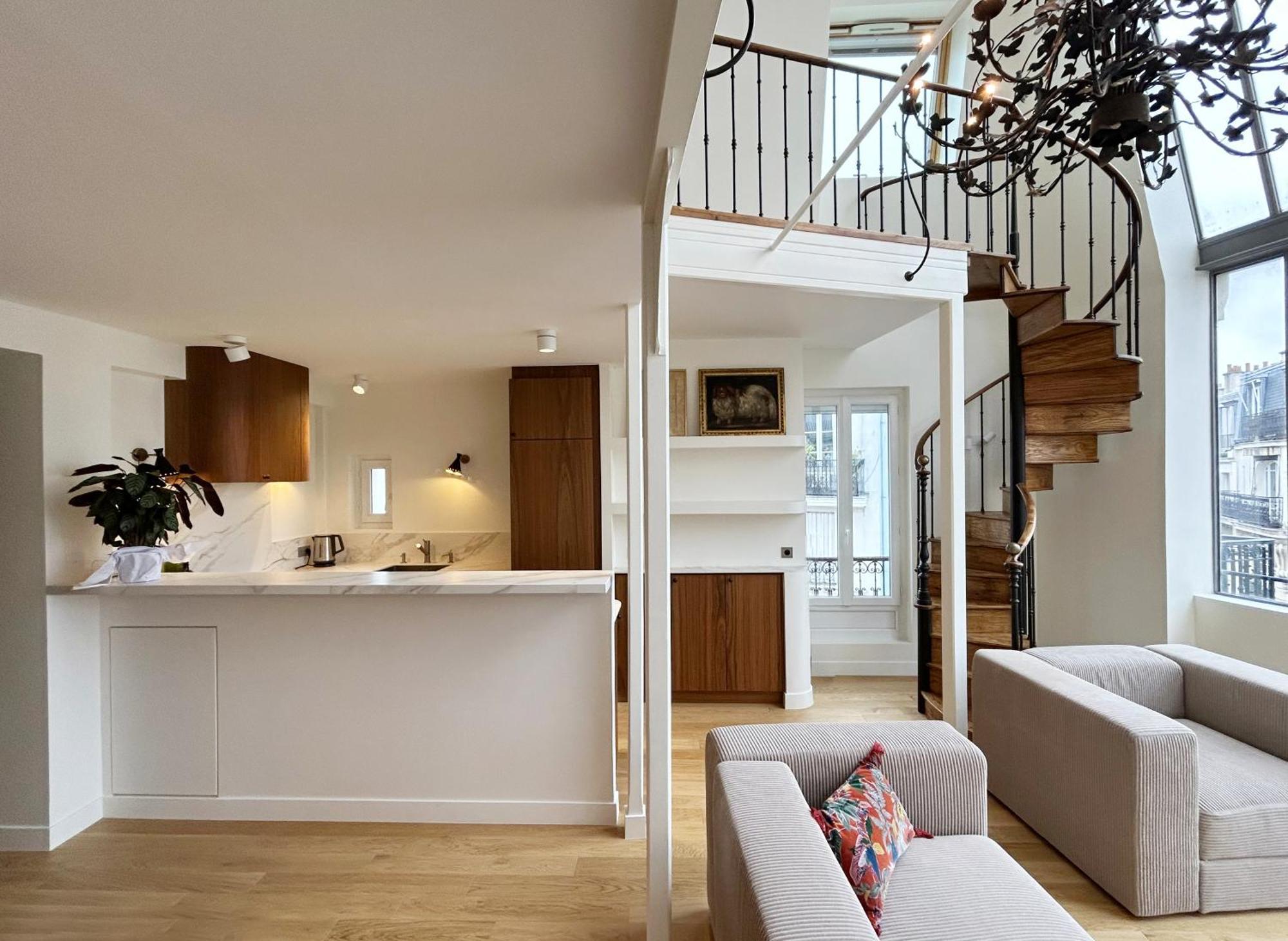 Atelier Montmartre Luxury Apartment